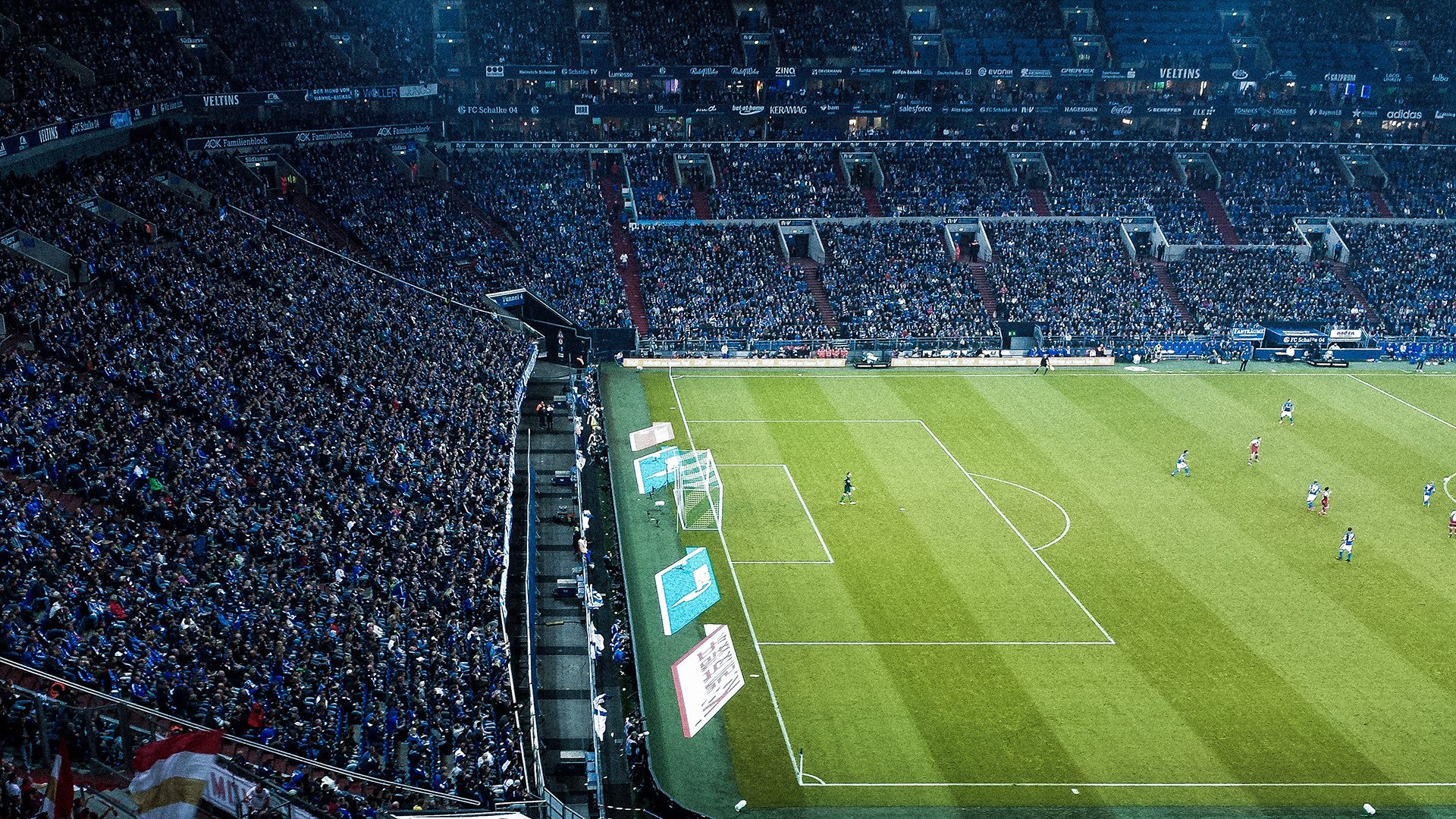 卡利亚里签下射手新援,锋线实力倍增,卡利亚里队